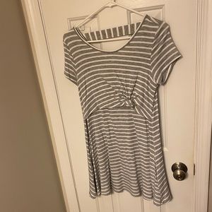 Latched mama peek a boo tunic